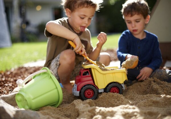 Green Toys Ανατρεπόμενο Φορτηγό - Image 4