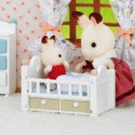 Sylvanian Families: Έπιπλα & Μωρό Chocolate Rabbit